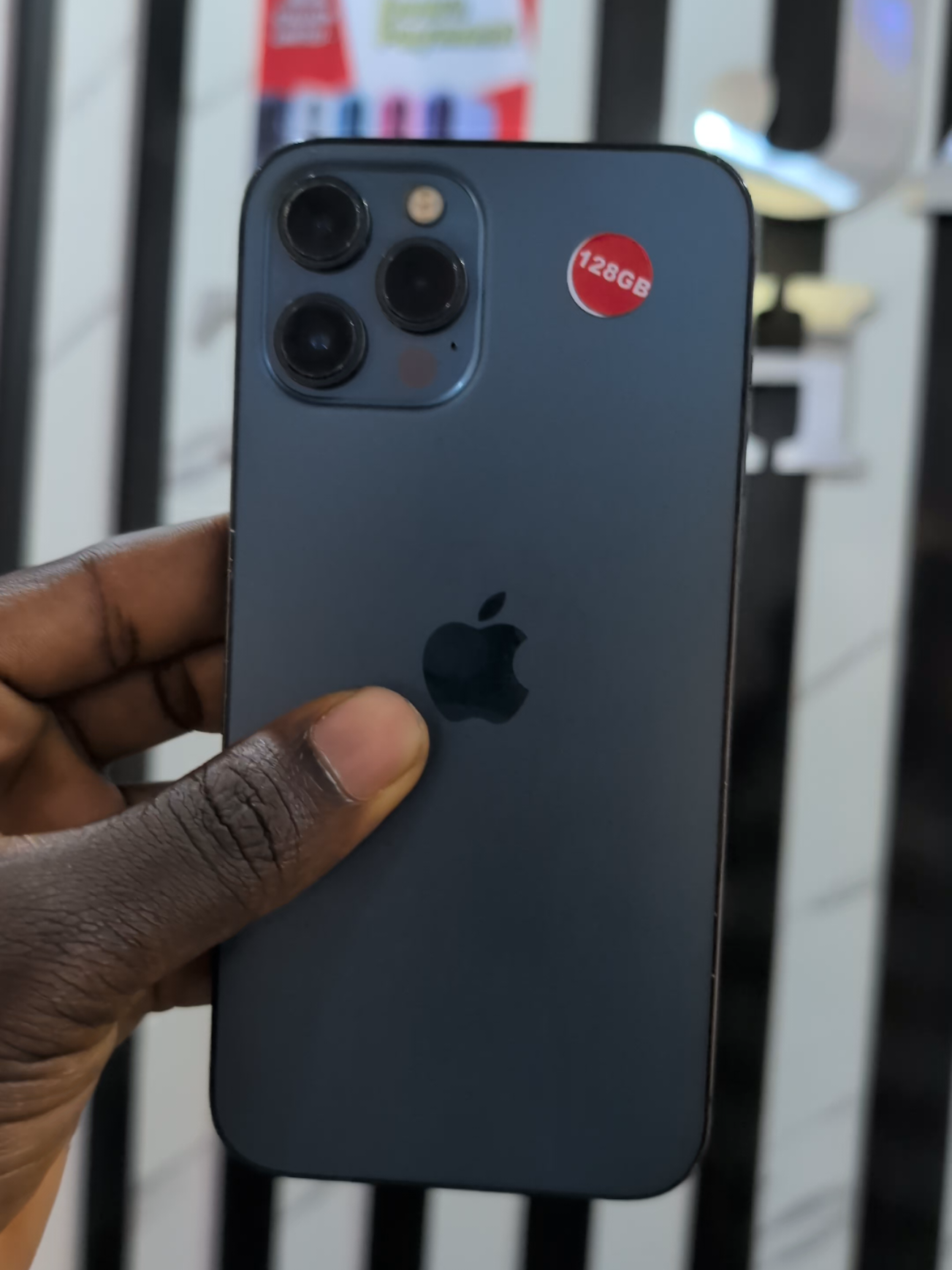 @APPLE PHONE PLUG IN IBADAN