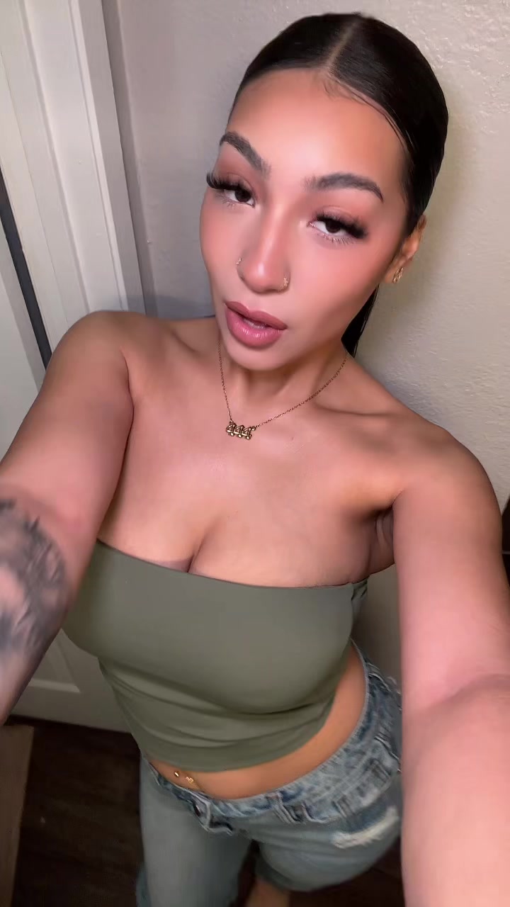 @angelina ᥫ᭡
