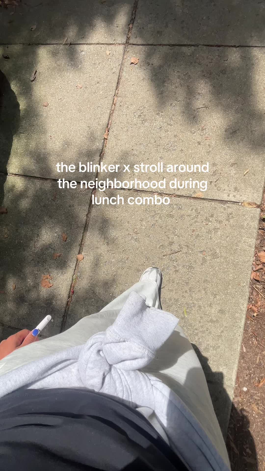 @WALKING BESTIE