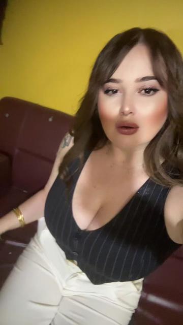@Laramm