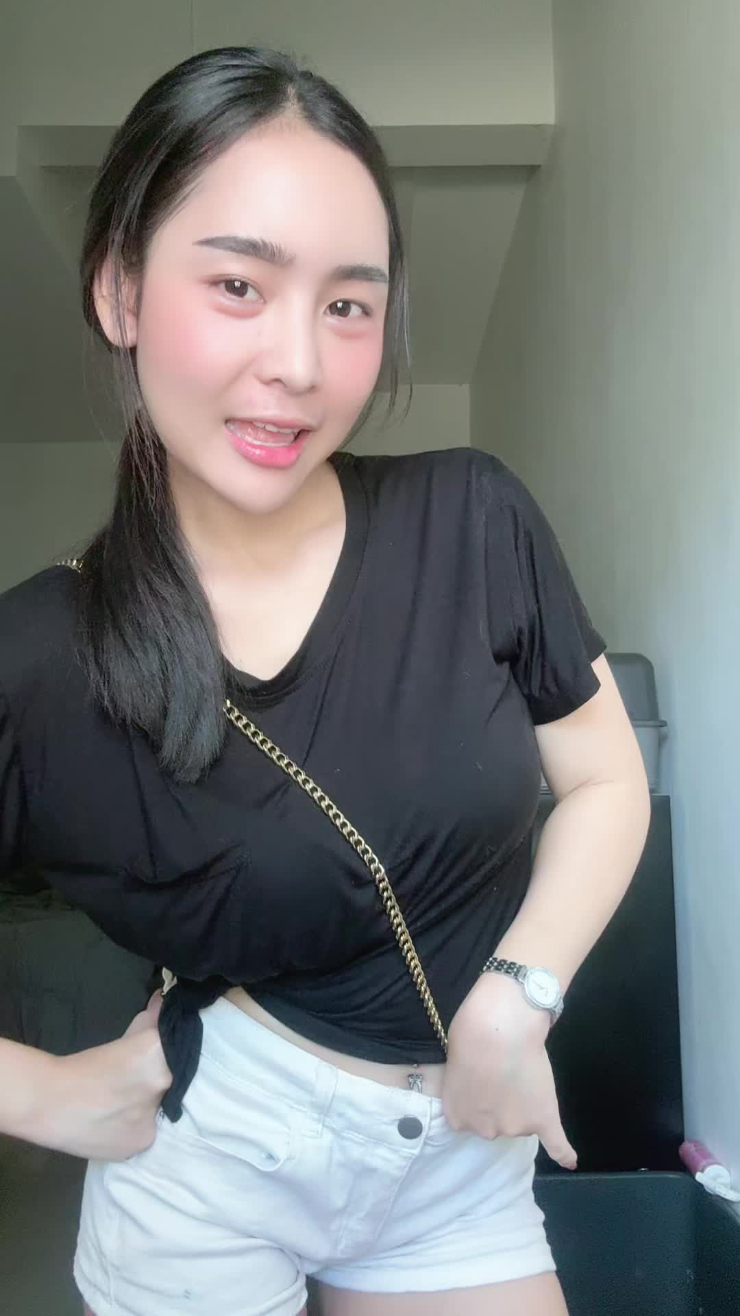 @หน๋อย หน่า ที่หน้าเหวี่ยงๆไง