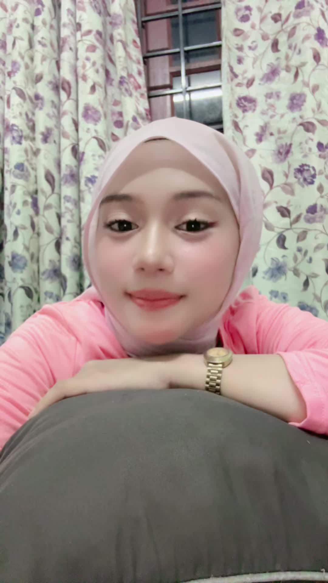 @erika 𝜗𝜚