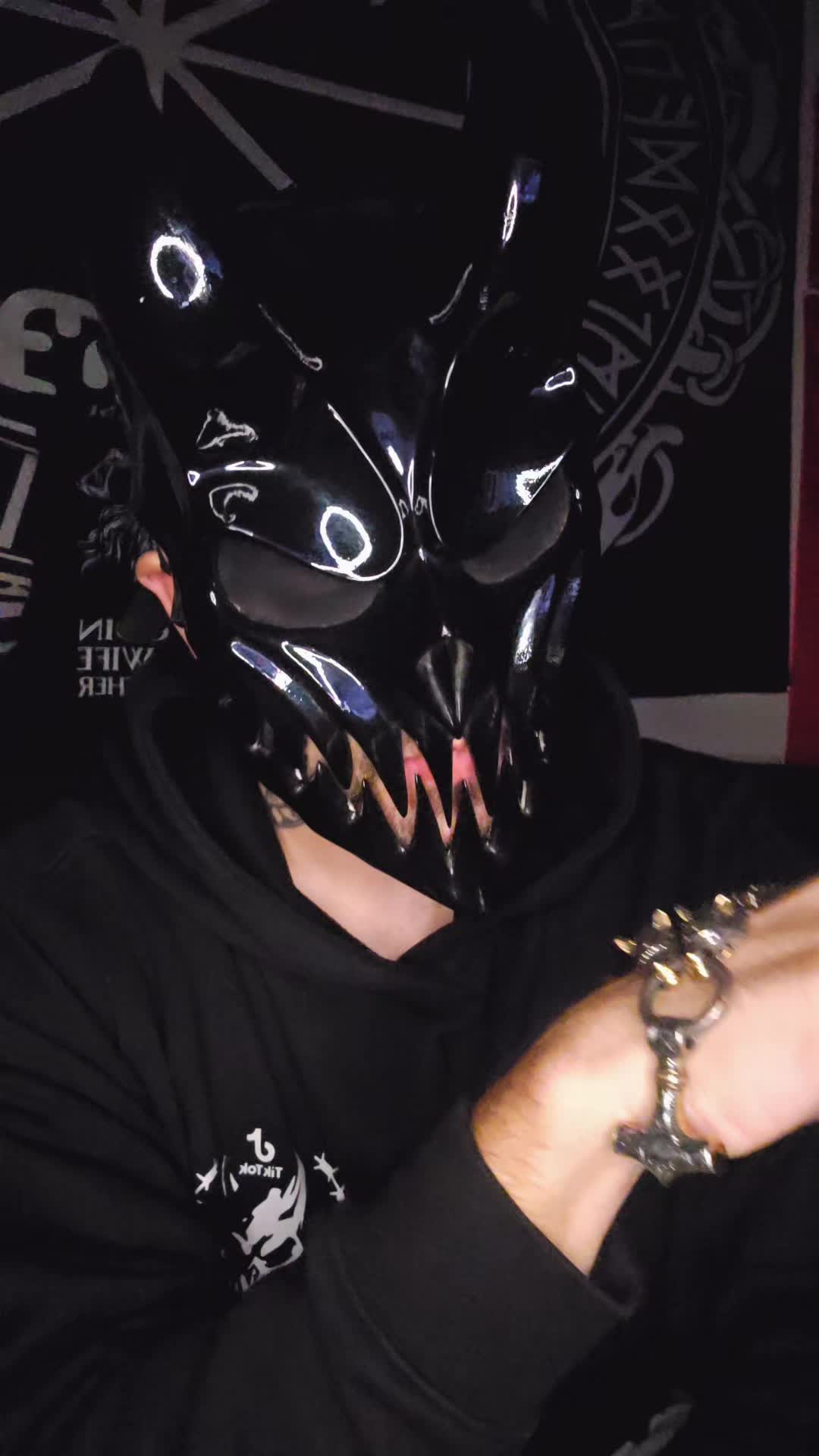 @The_norse_demon