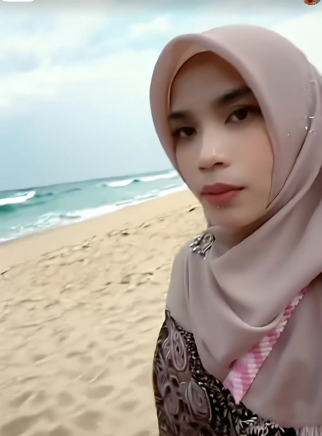 @happy girl 💞 💞tiktok.com/@zi
