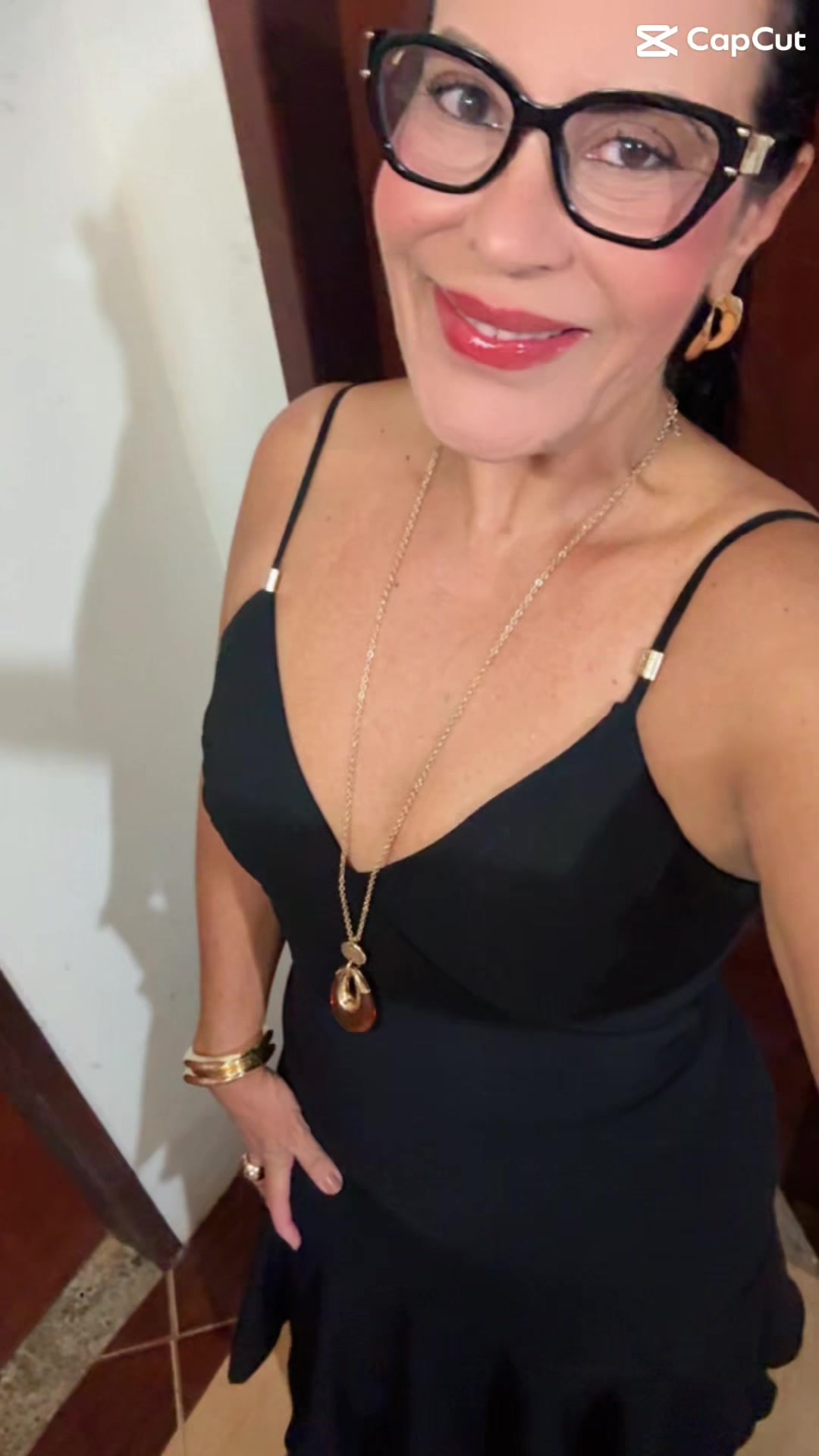 @CassiaMello