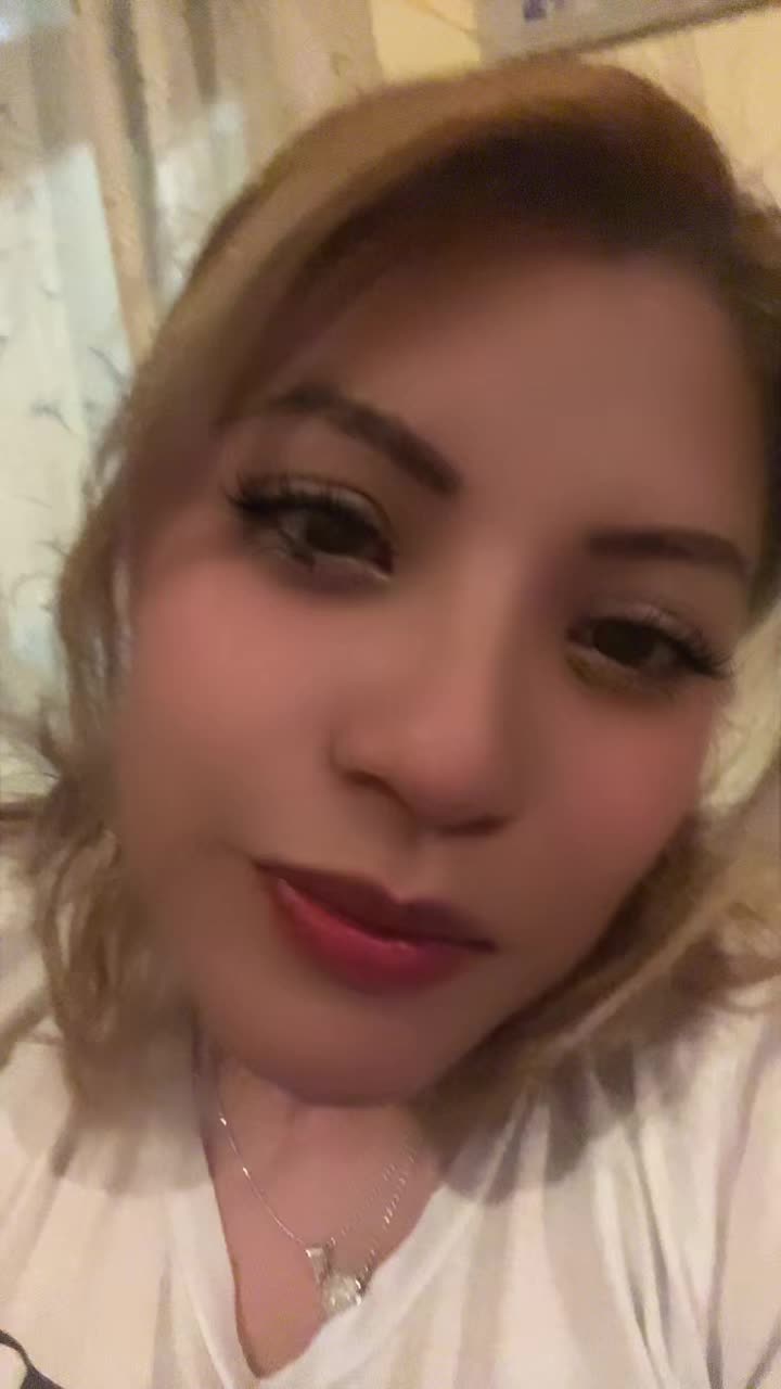 @lauandy04