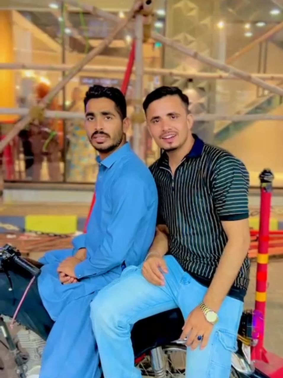 @Razdar_Khan
