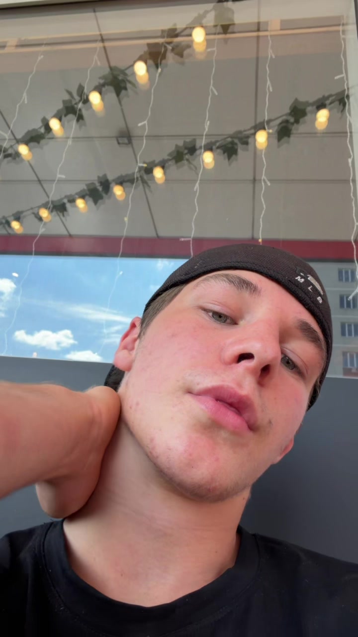 @maksiolent