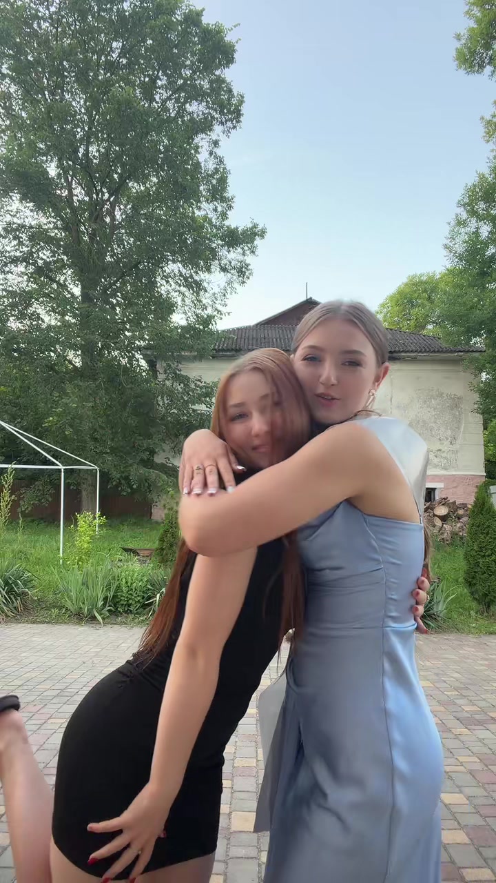@Крістіна