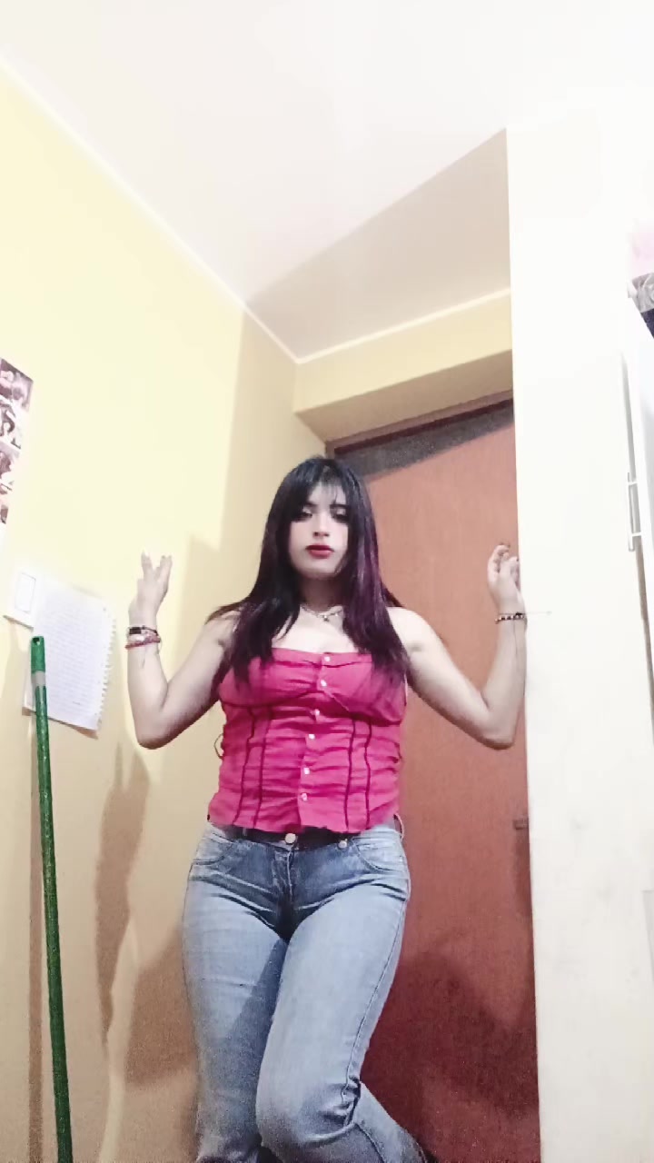 @LA PEQUÉ😈