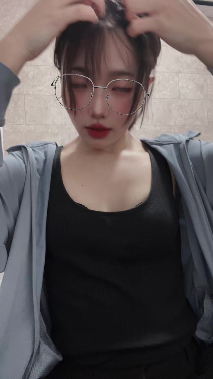 @ᗰᗩᗪOKᗩ🦜🐧