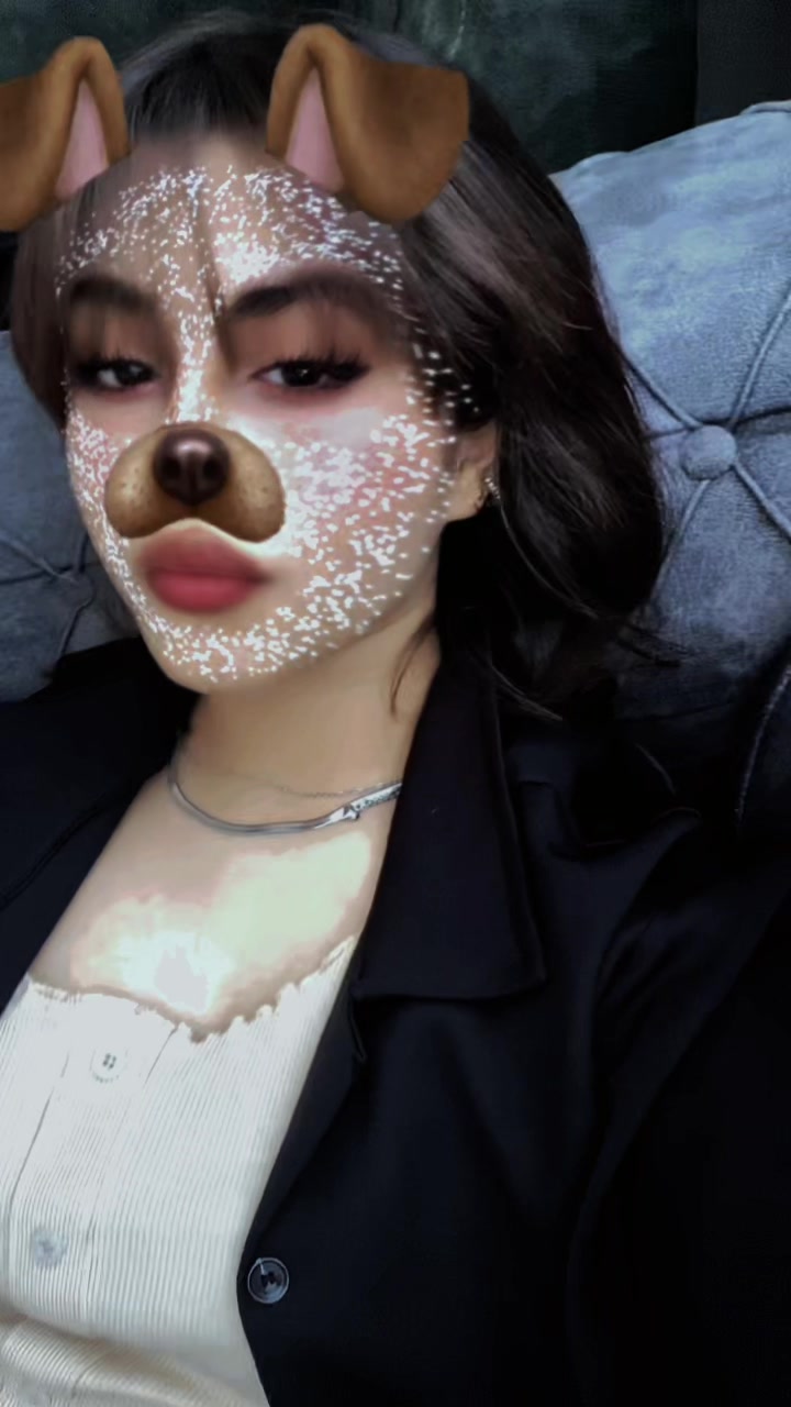 @𝐧𝐚𝐳y🐰