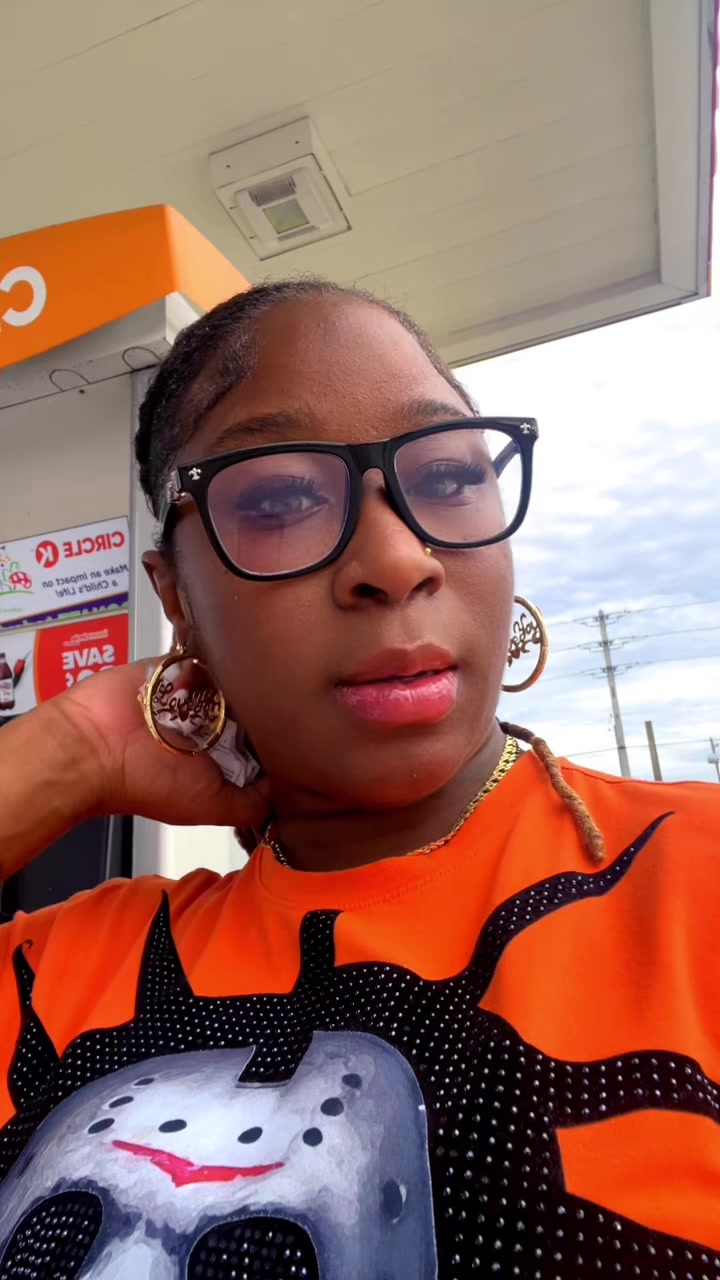 @Caliesha W