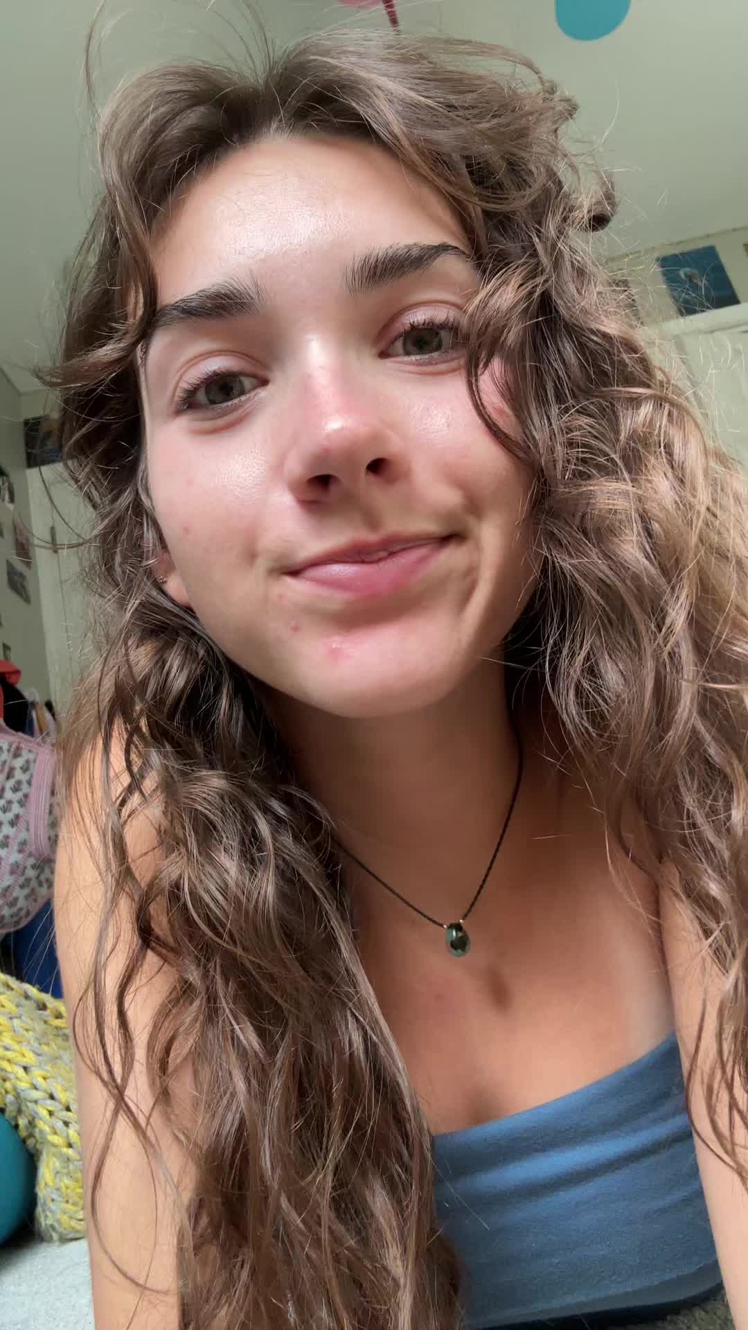 @€@~¥