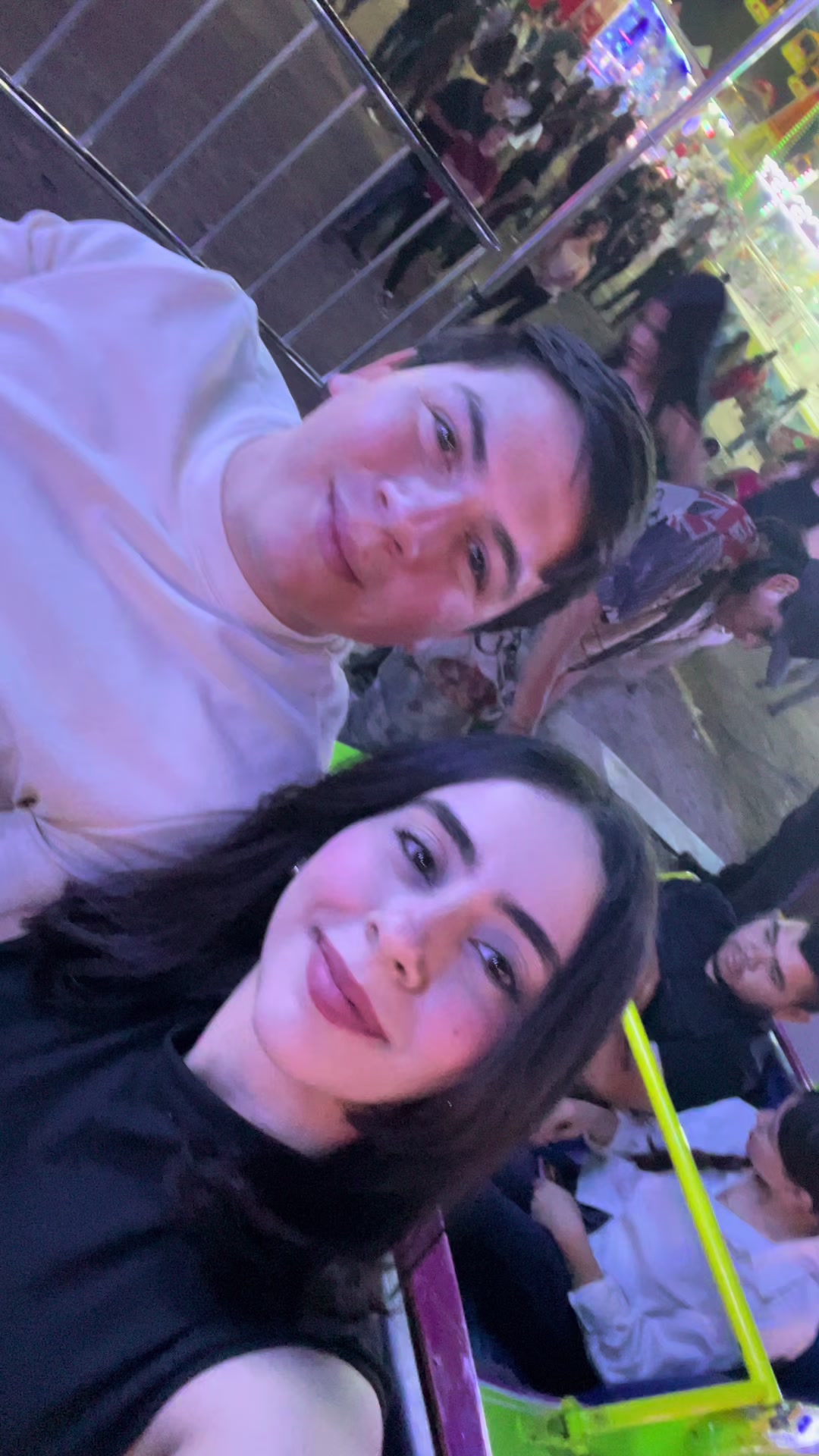 @Clau <3