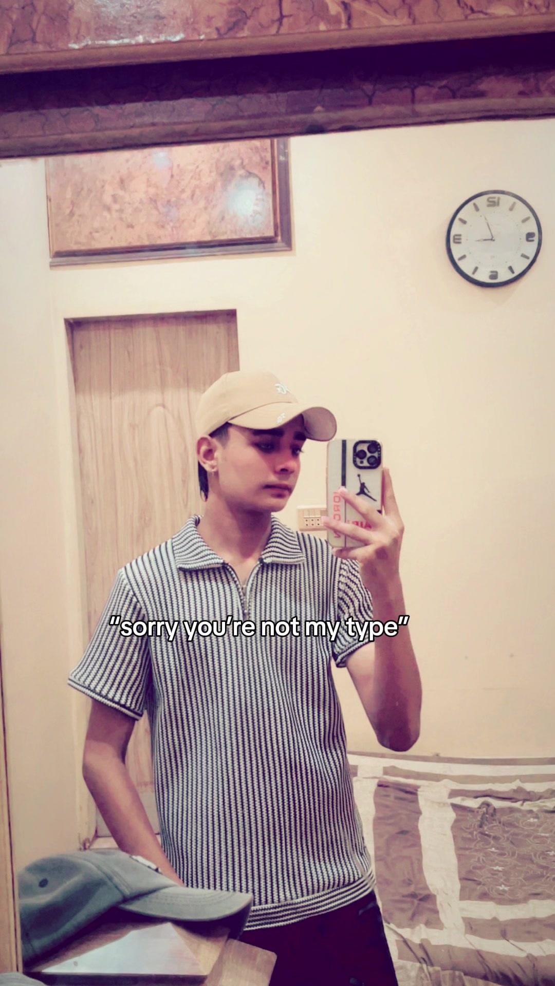 @H🌚9