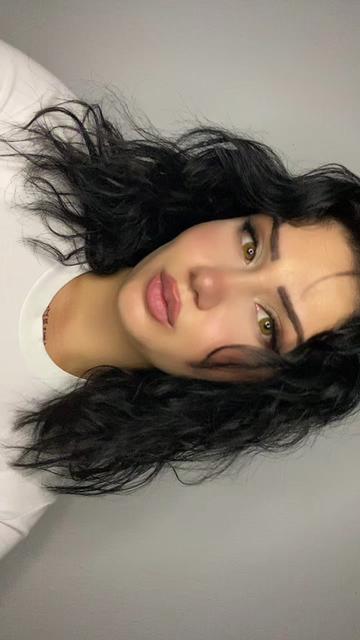 @L A U R A “ 🕷️
