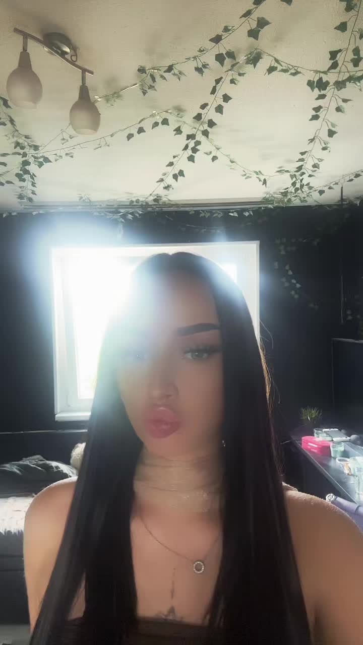 @Teodora 🧛🏼&zwj;♀️