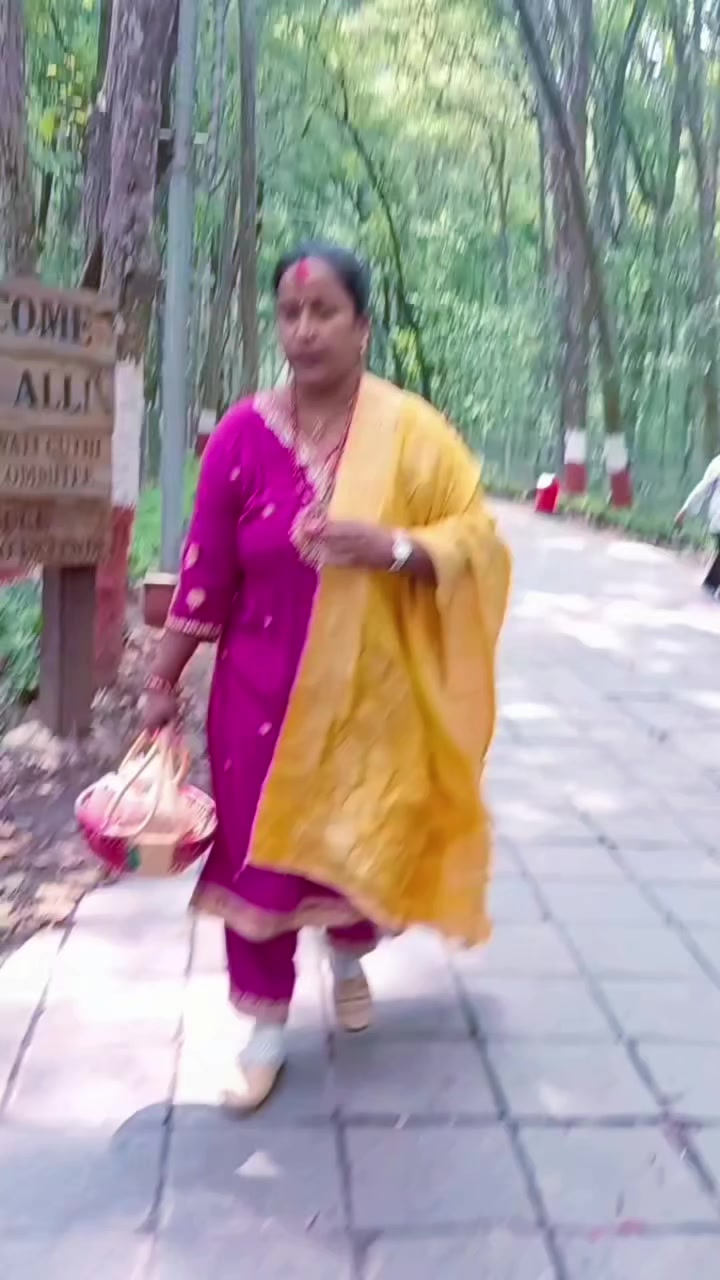 @मिना मगर 💖