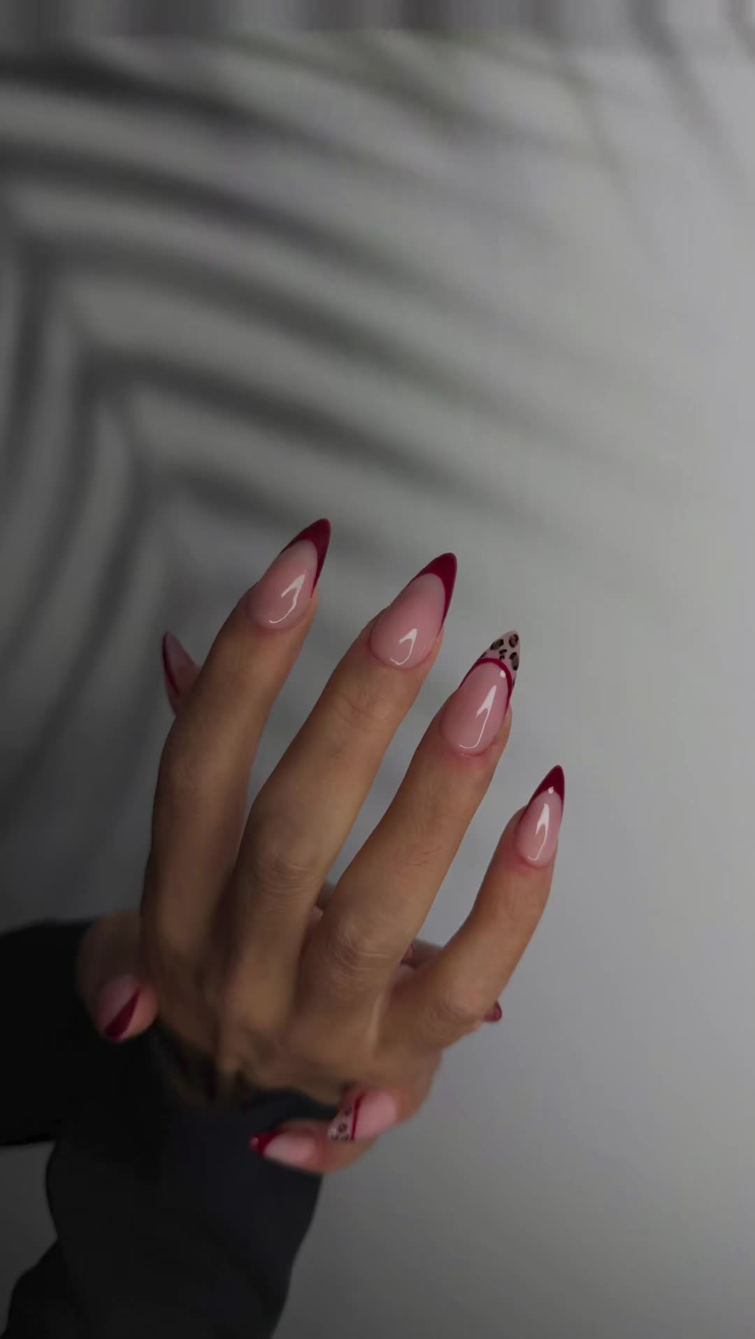 @romesa_nails