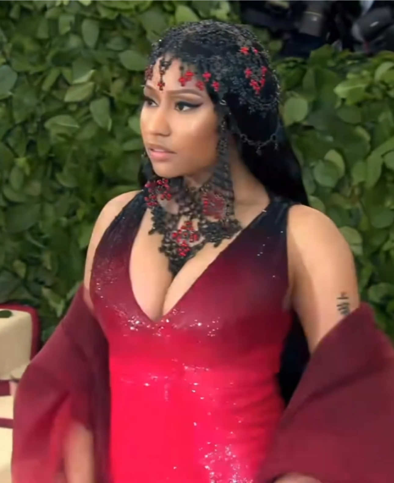 @BARBZ FENDI