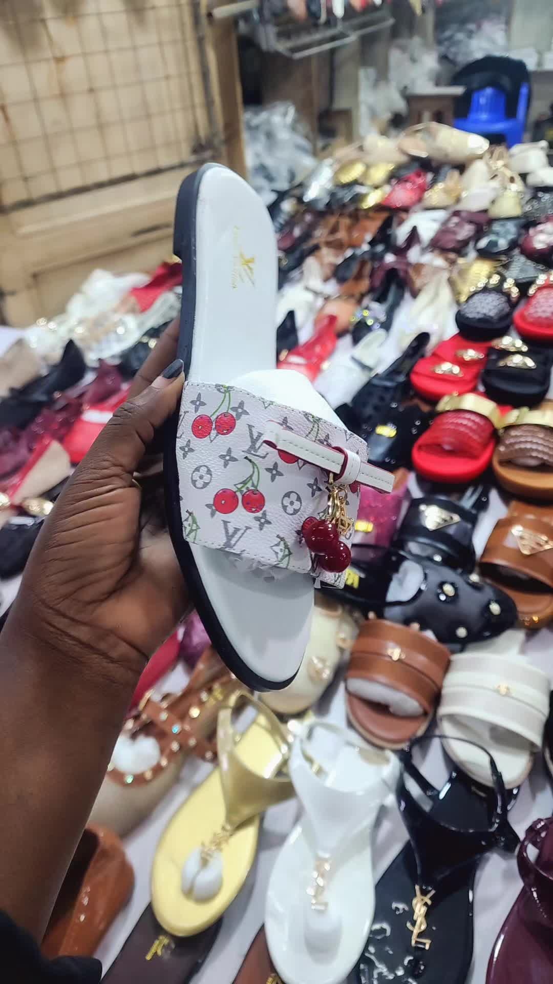 @Jara Shoe Store