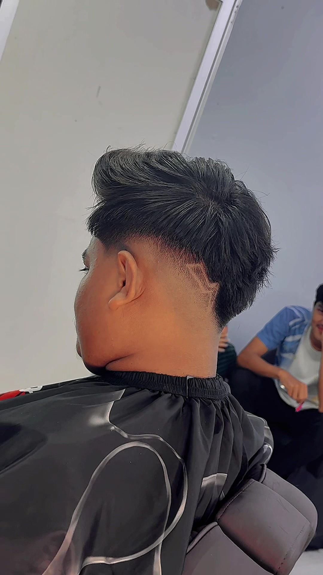 @YUM’S BARBERSHOP