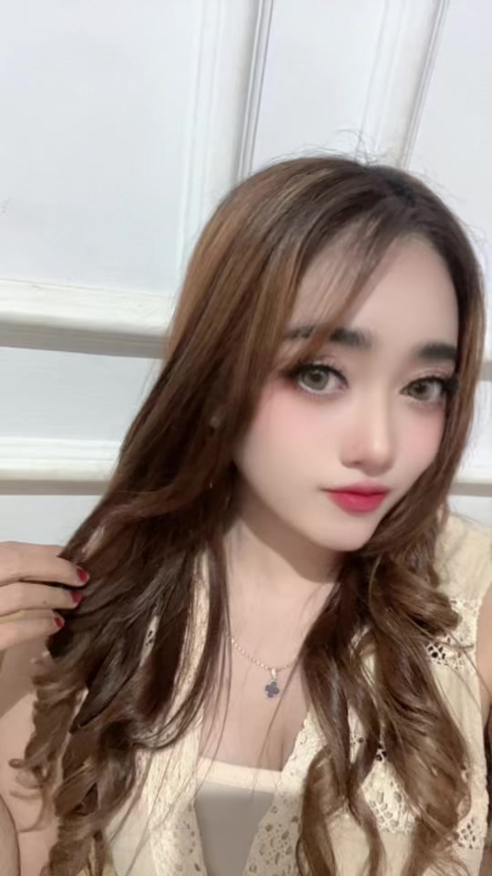 @pinky28_Gioviyan