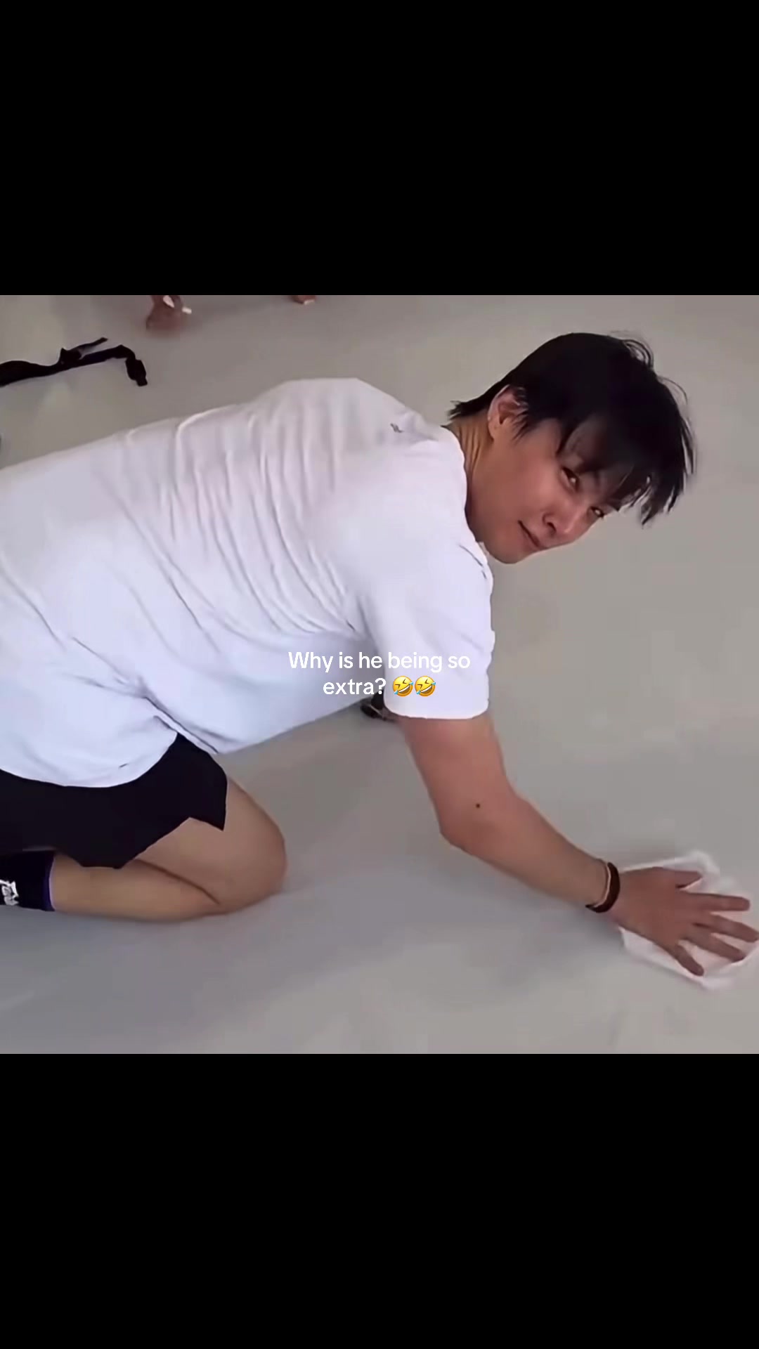 @Ahganaz ๐ ๐ฐ ๐โฌ