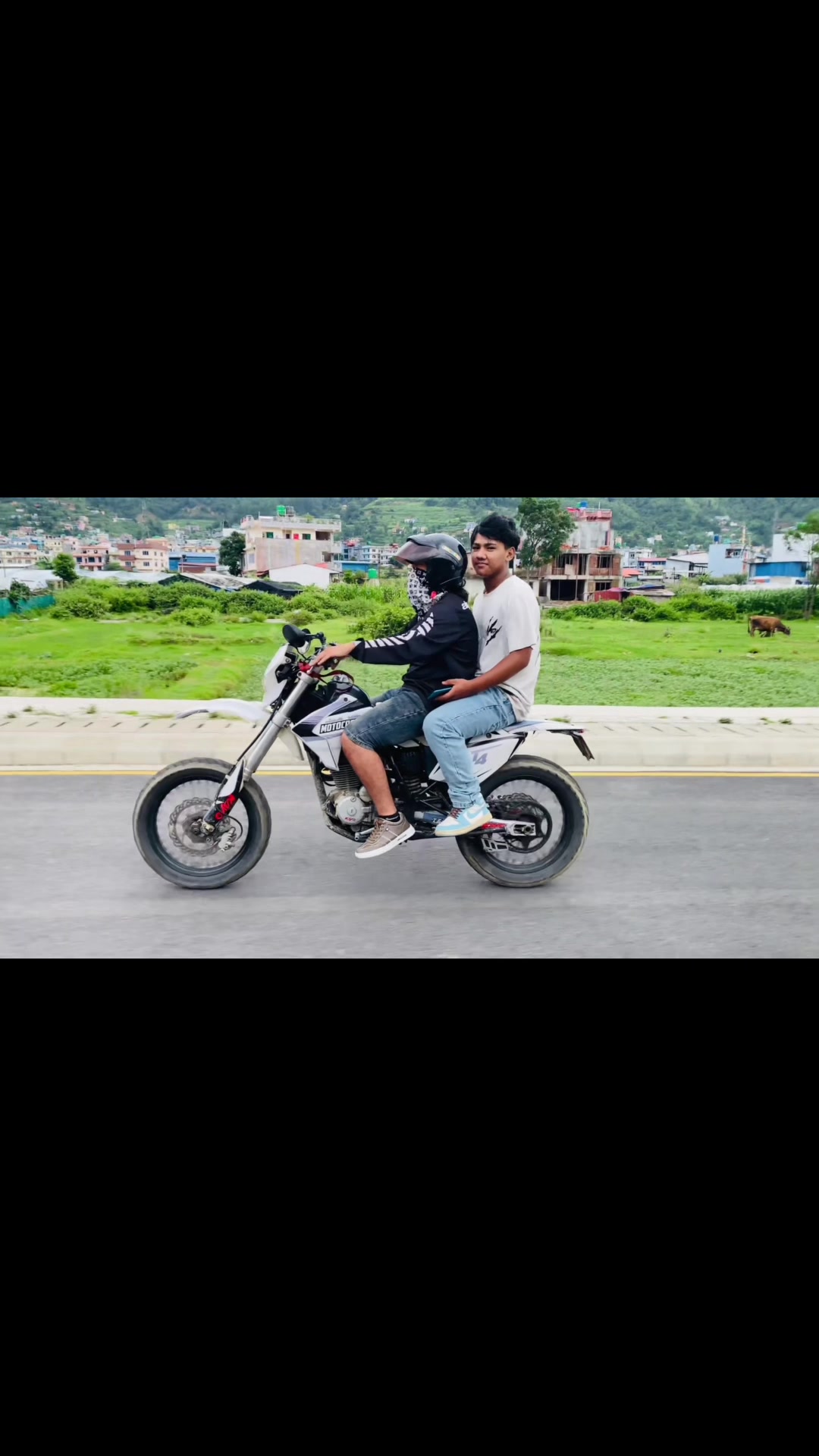 @waleen_bhandary