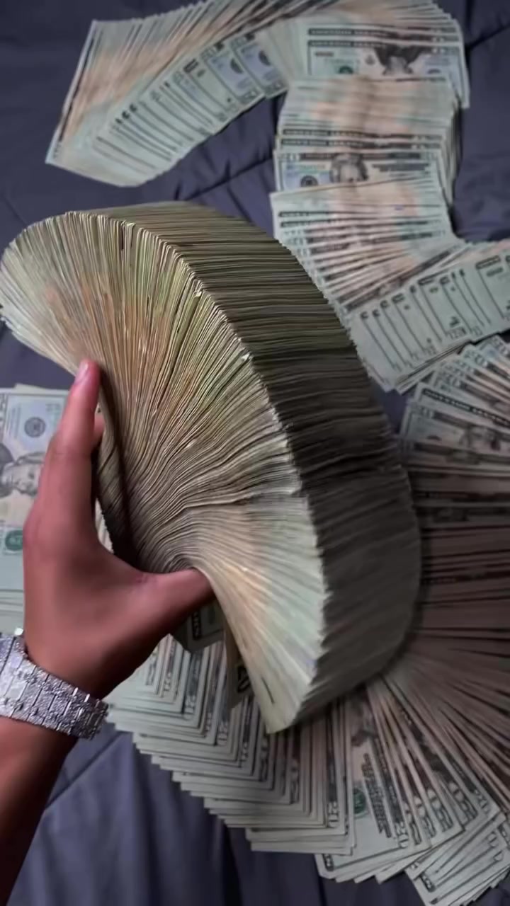 @Young CEO 💰