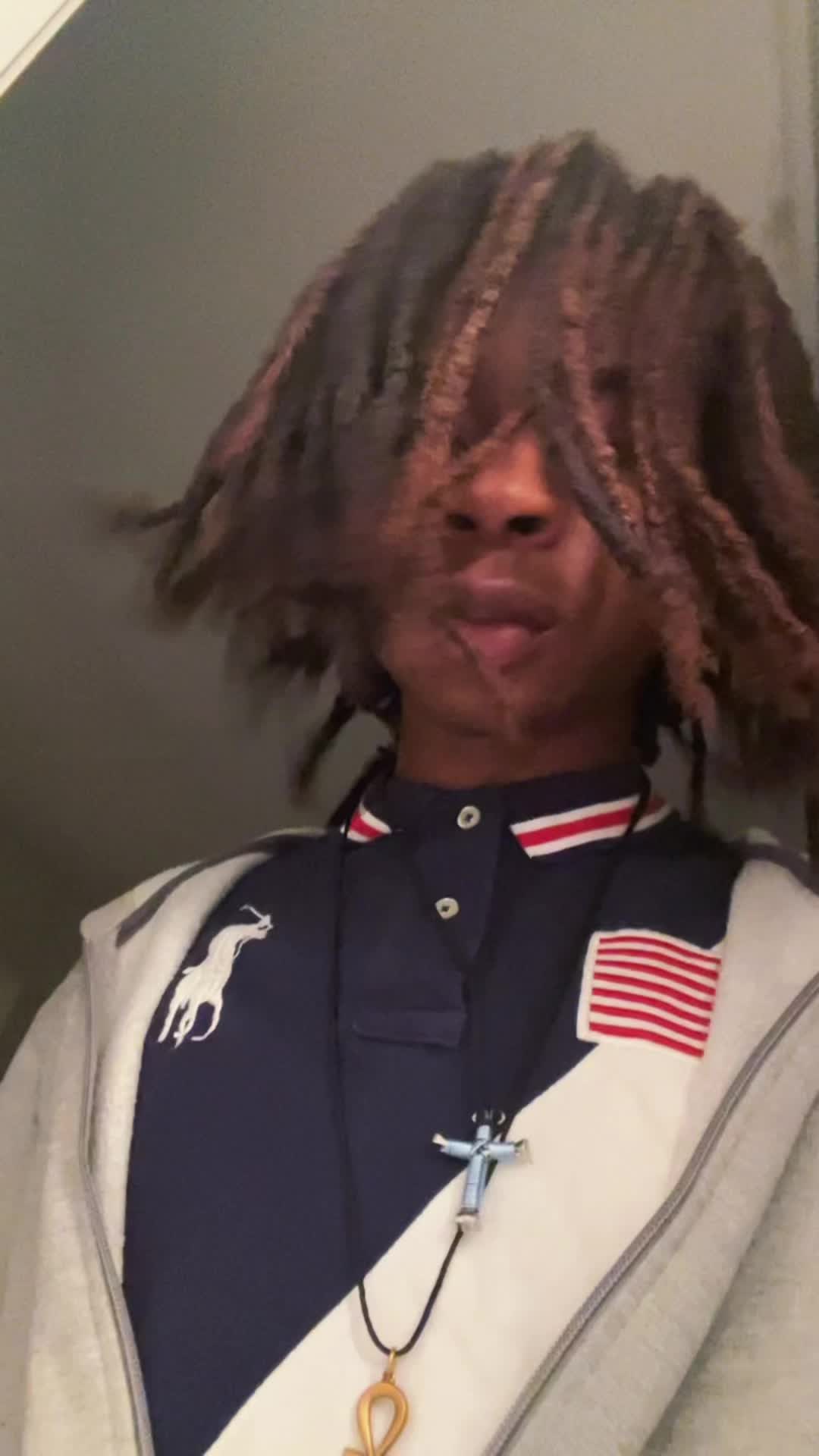 @🀥