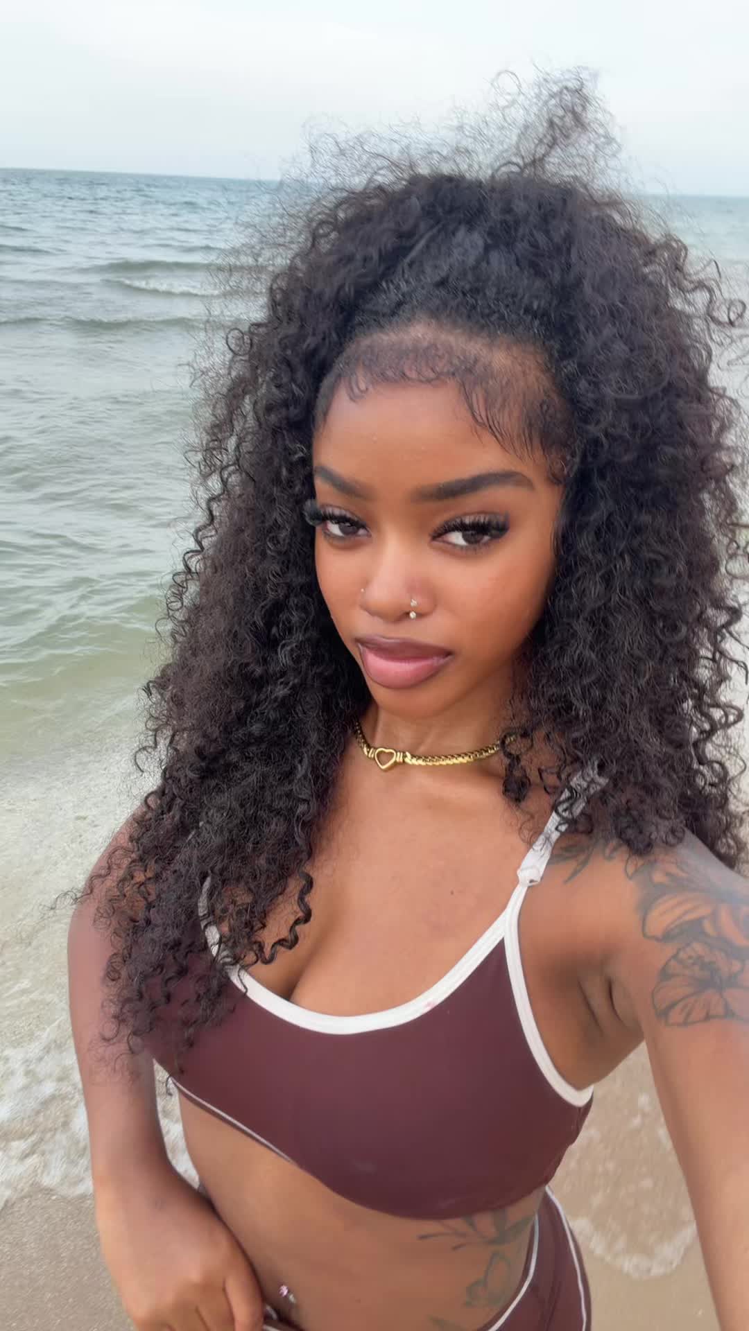 @ItsEssence🥥