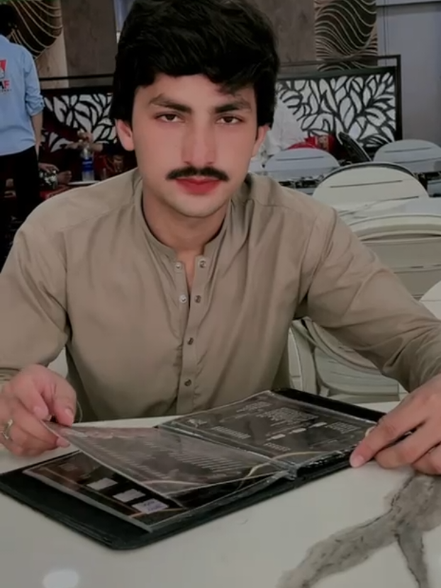 @mushtaq khani,18