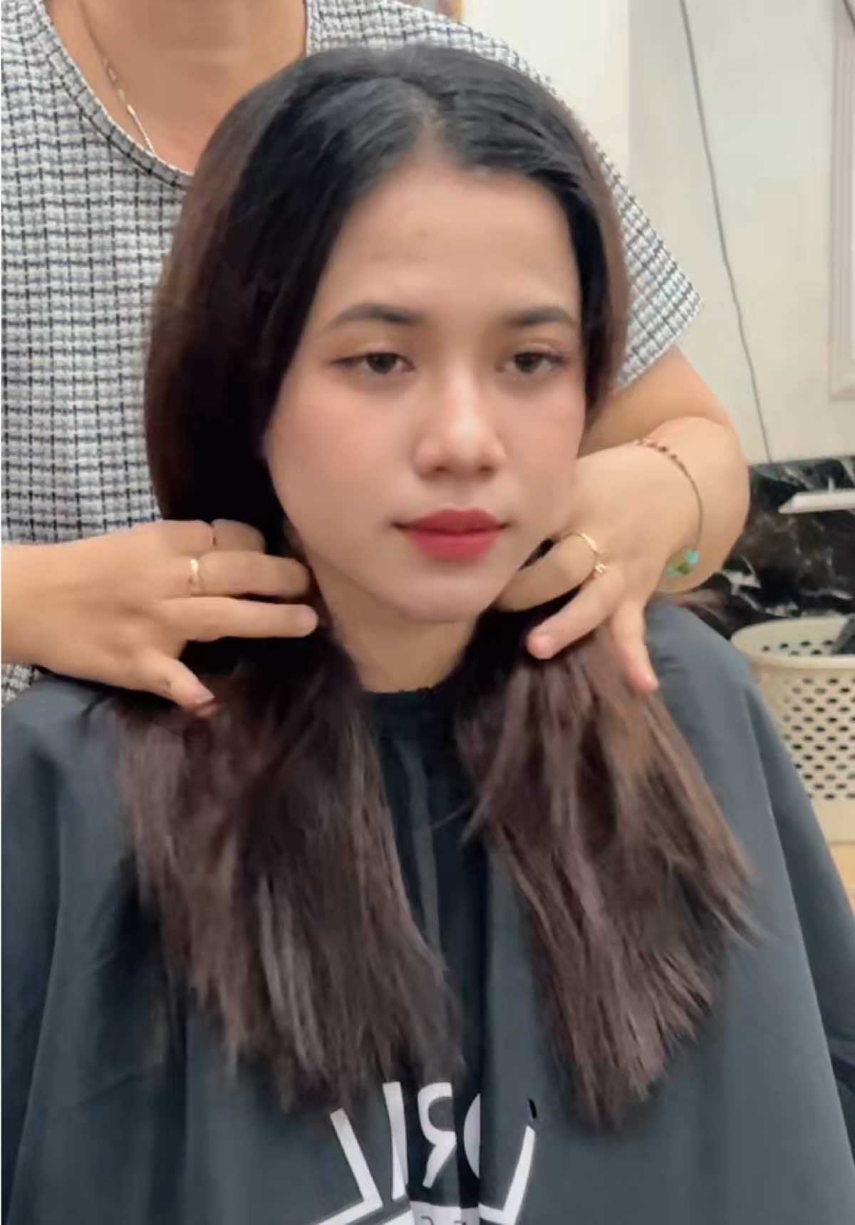 @BARBERELLA HAIR STUDIO