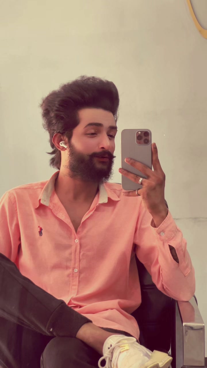 @ℒ𝒶𝒹𝒾 🧸