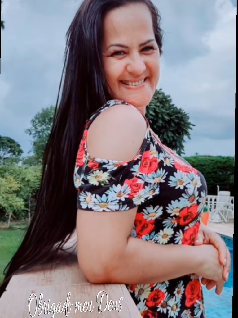 @vanamenezes1