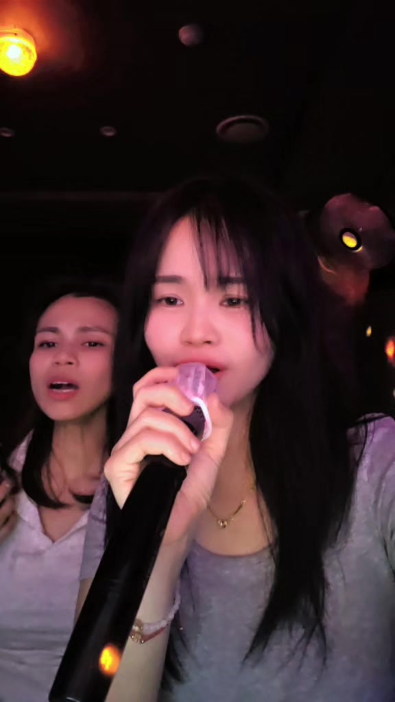 @J̌