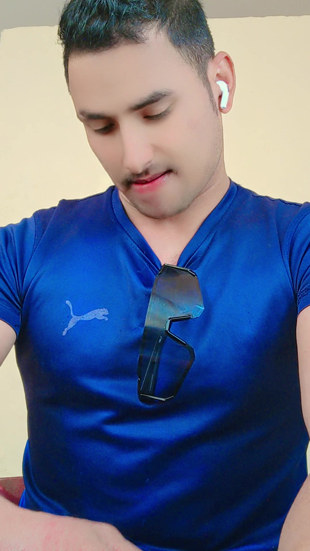 @आमाको कान्छो छोरा ठकुरी राजा💋