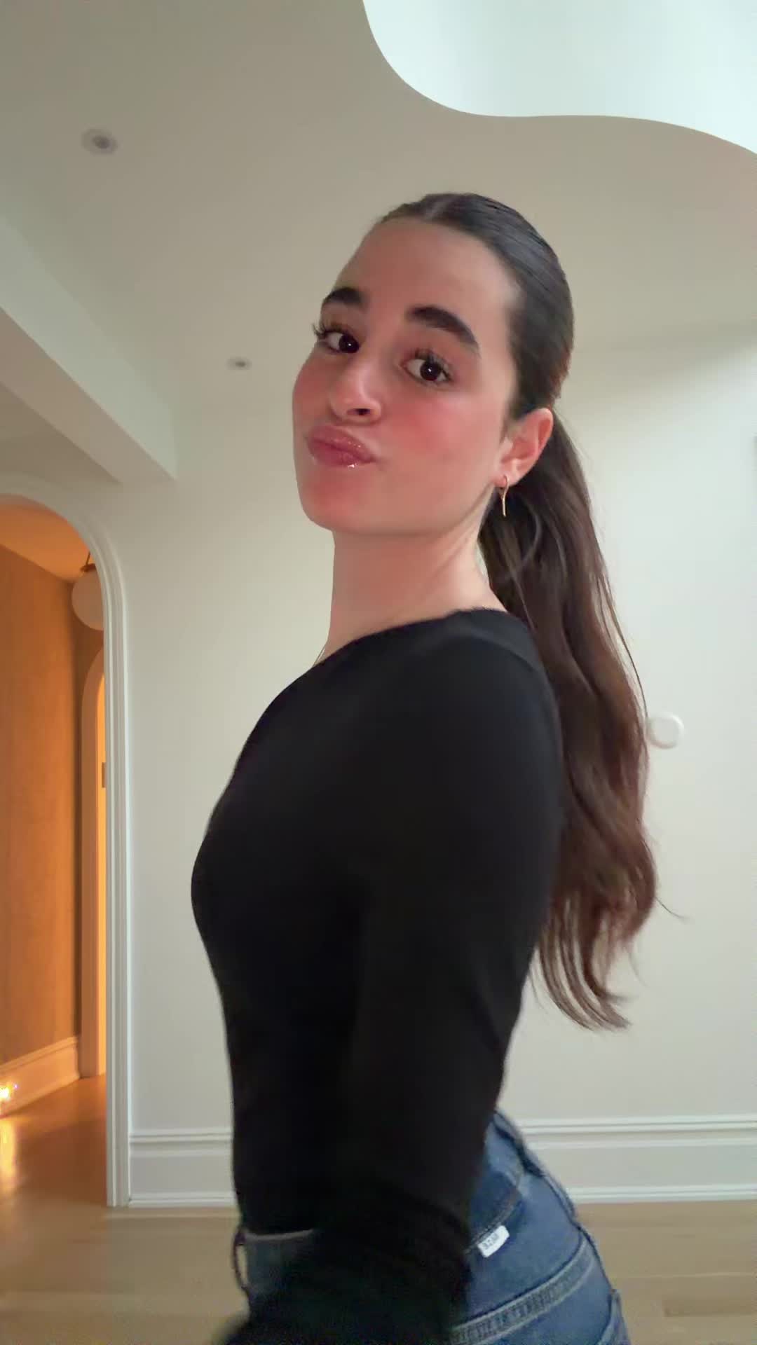@Ilanaananananan
