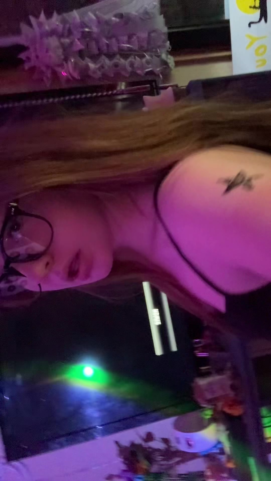 @Hannah<3