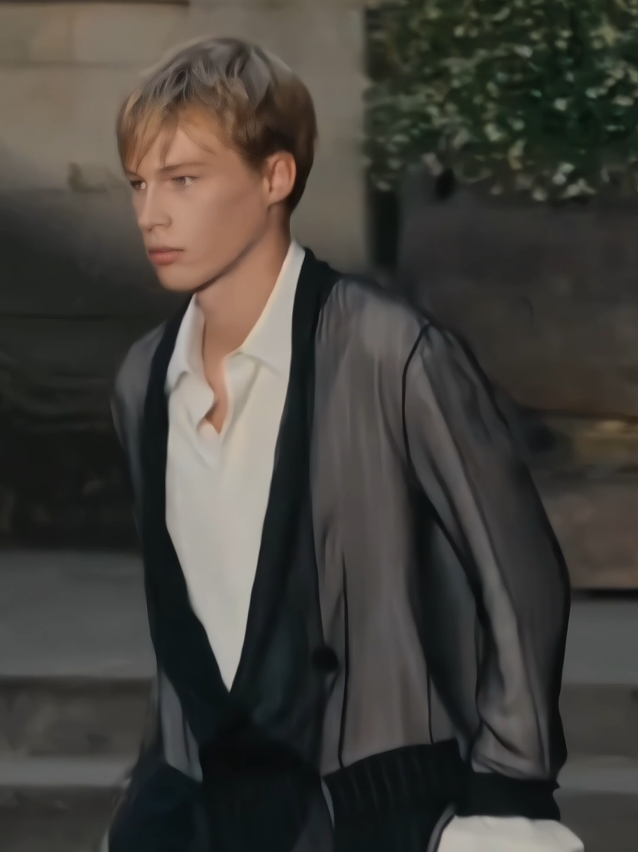 @OnRunway