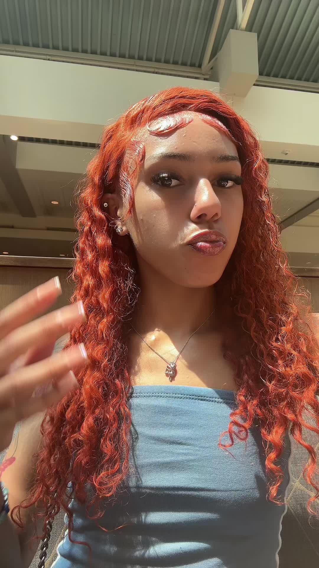 @lay