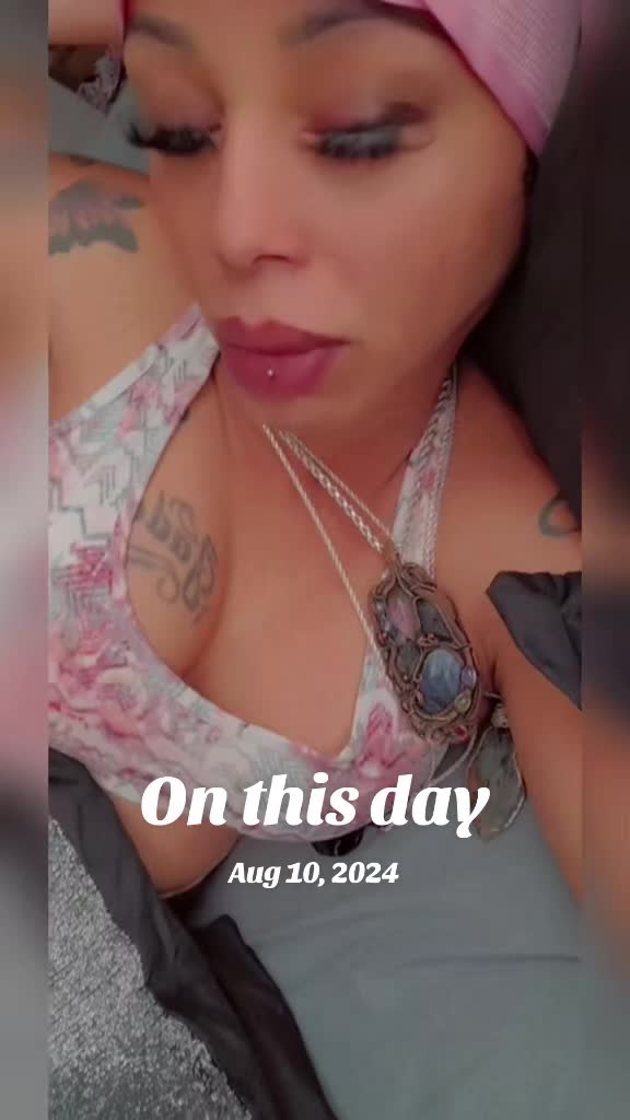@MikasKrystals