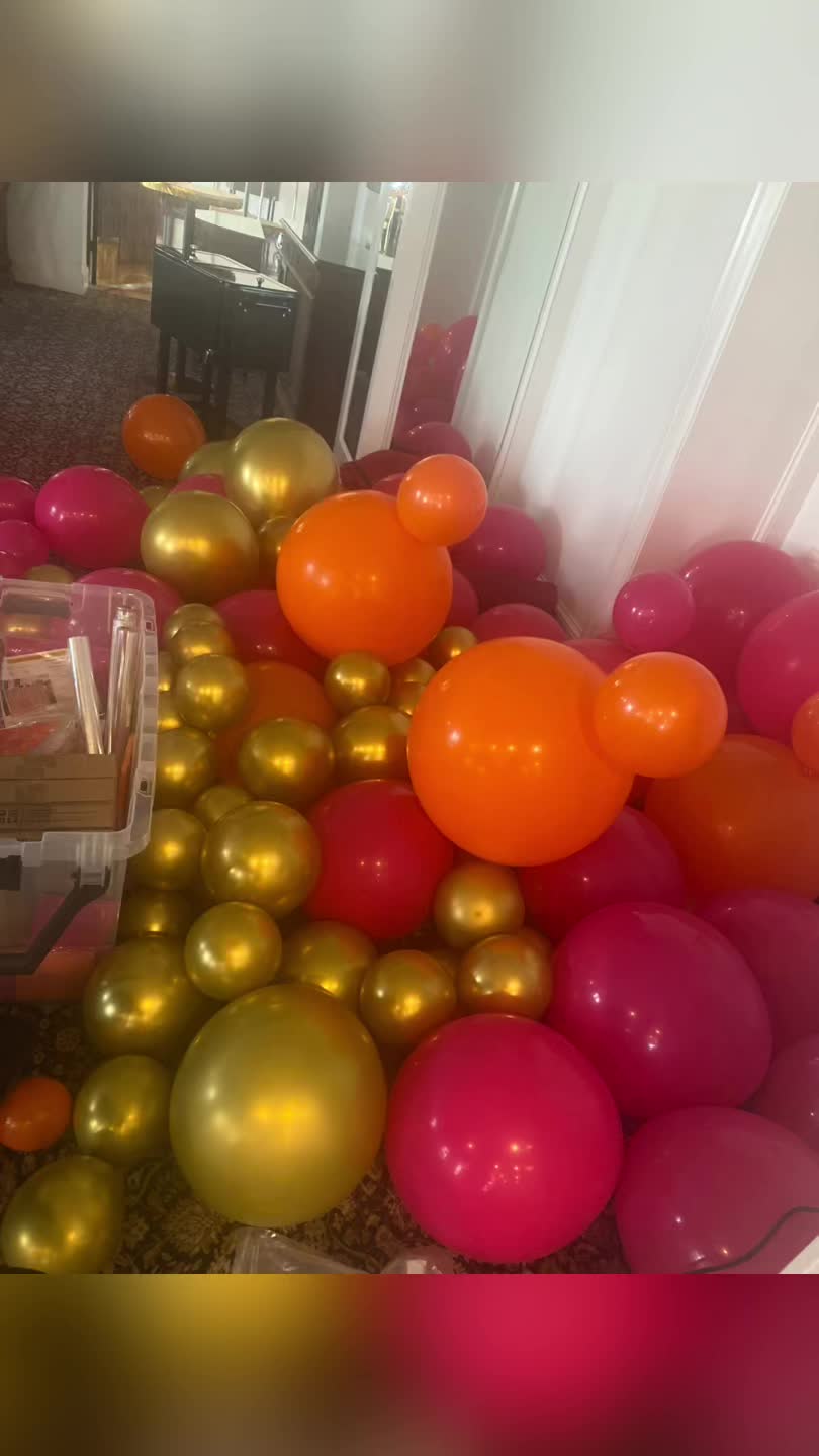 @bombshell.balloons.25