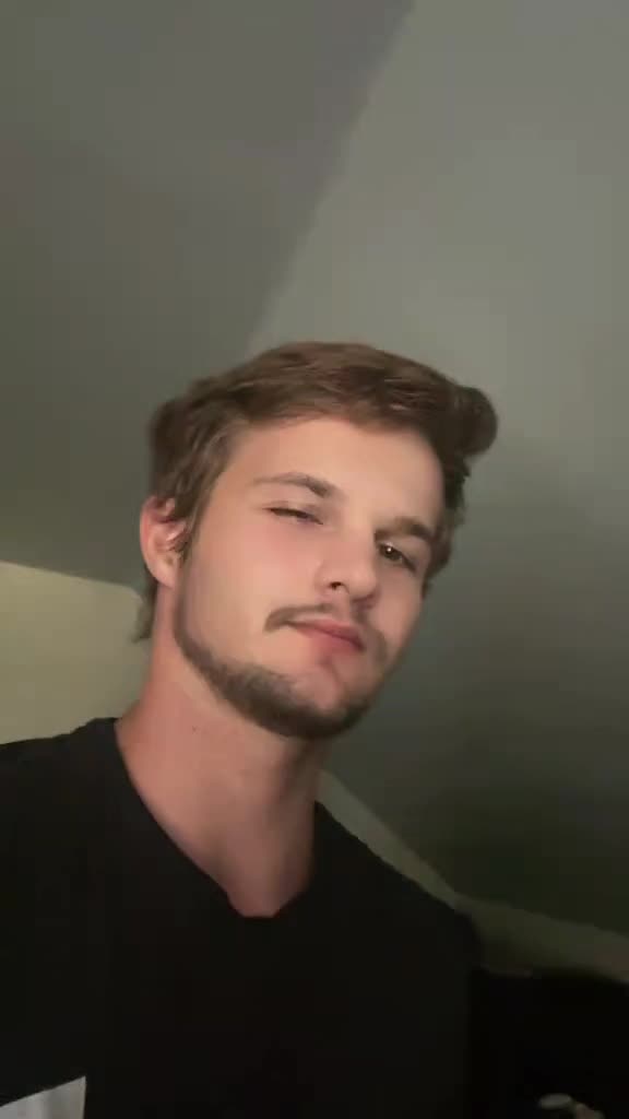 @Norfolk’s Menace 🇨🇦