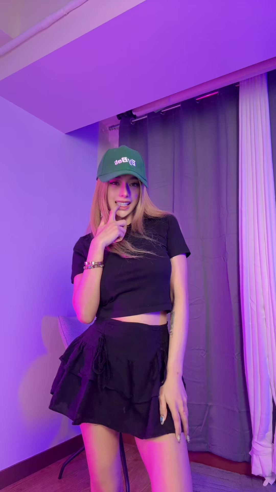 @Joybasareal on IG