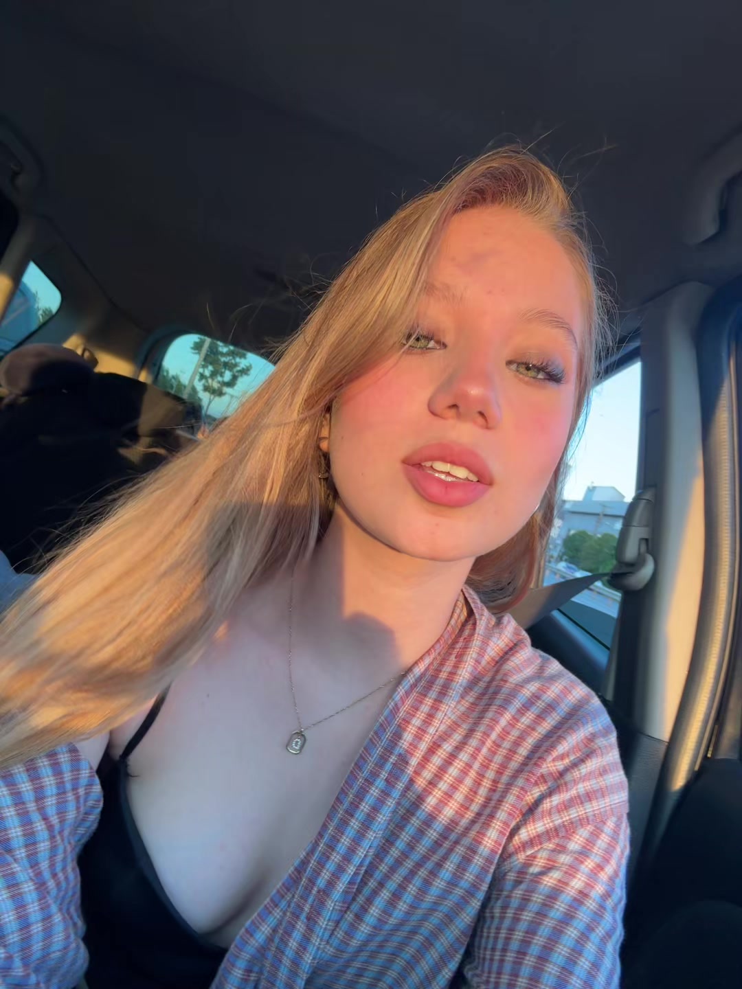 @Damlanida