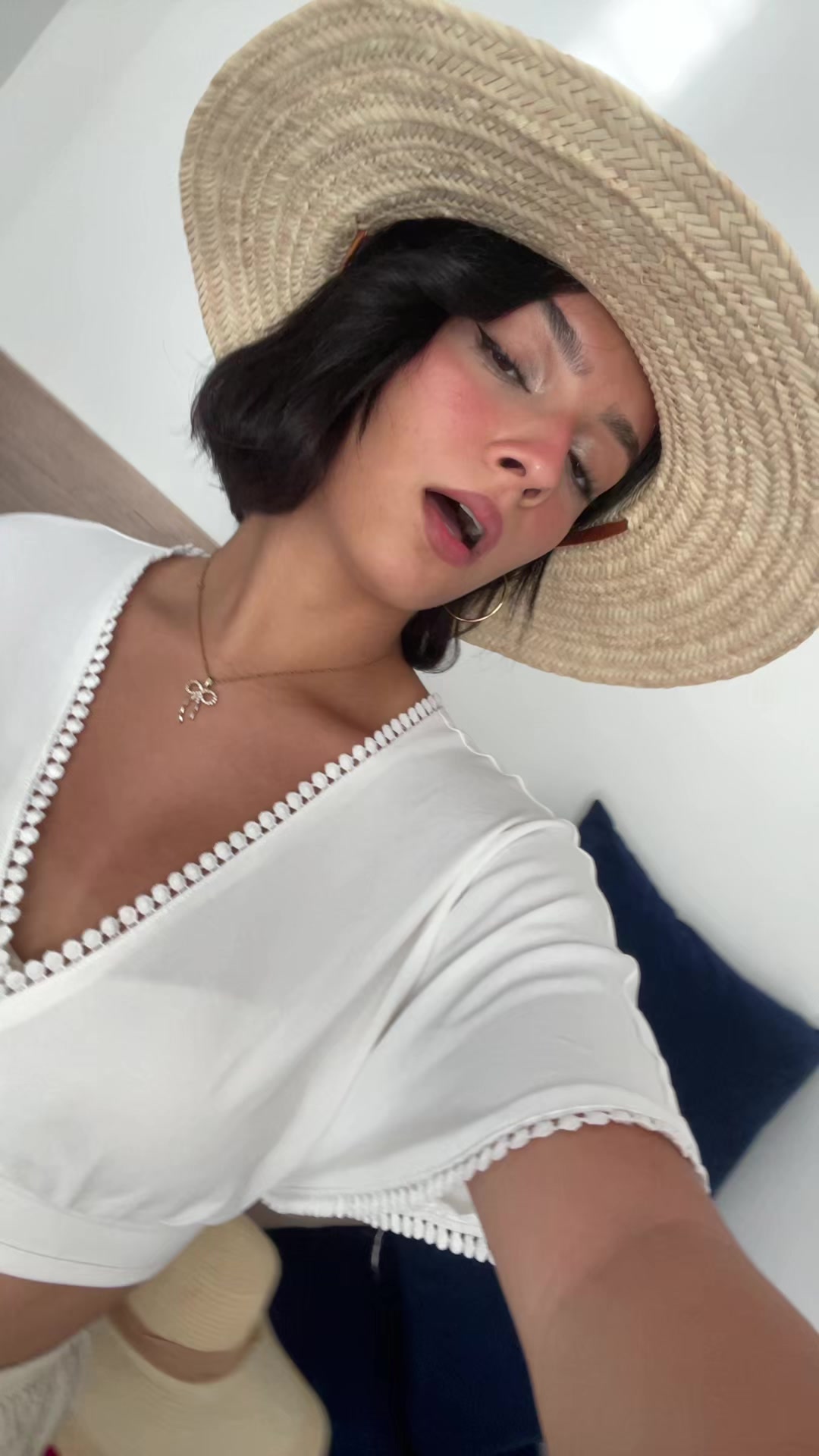 @AROUJA