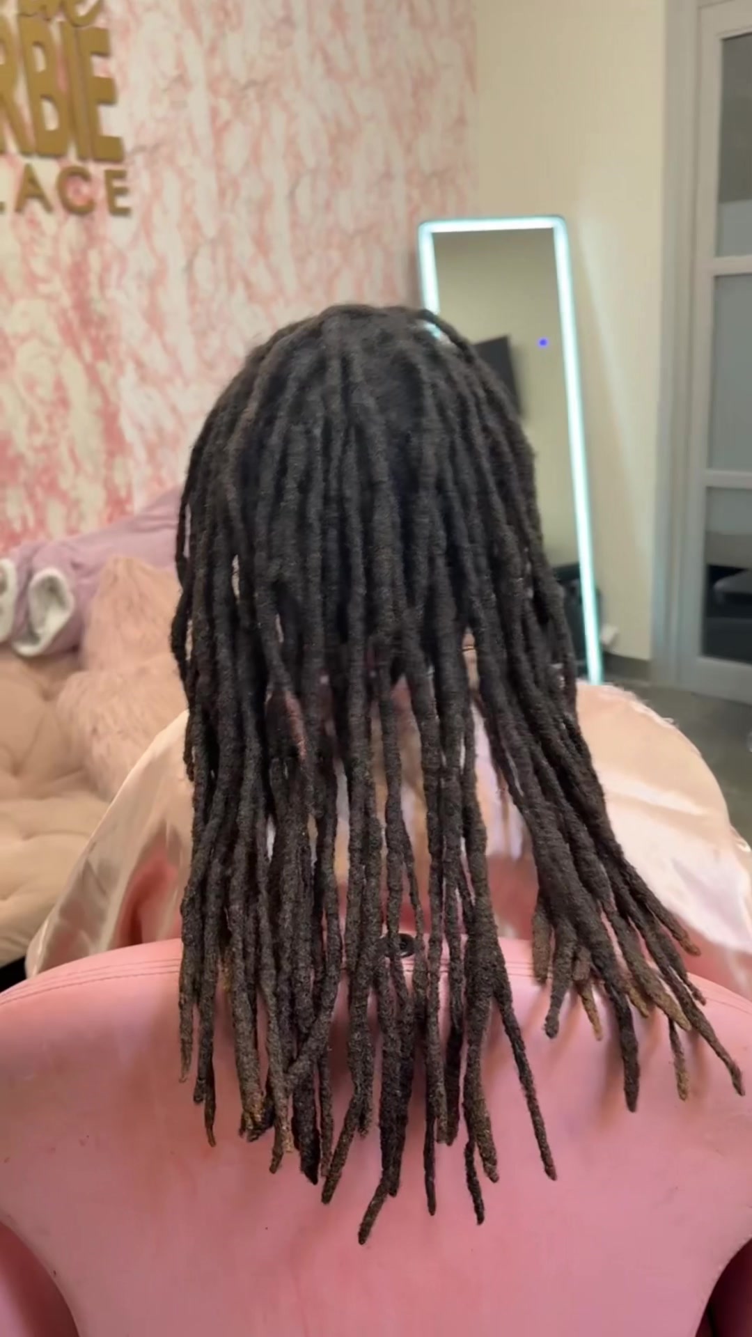 @shybarbiee